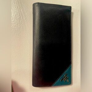 PRADA SAFFIANO BIFOLD LEATHER WALLET